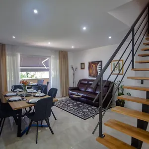  Apartment Iadertina