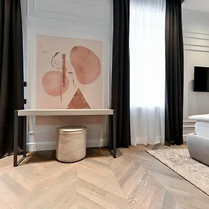 Apartment Three Pearls Deluxe &